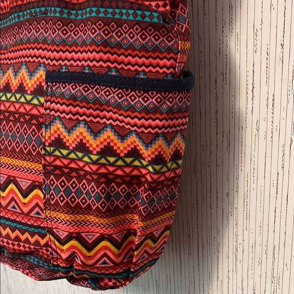 Tribal Patterned Red Tote Bag Retro Metro by Thirty-one All things are Possible - Picture 5 of 10